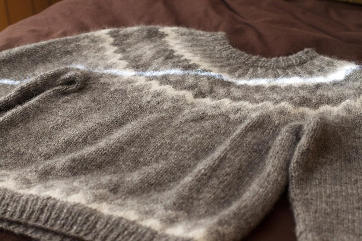 Icelandic wool sweater lopapeysa