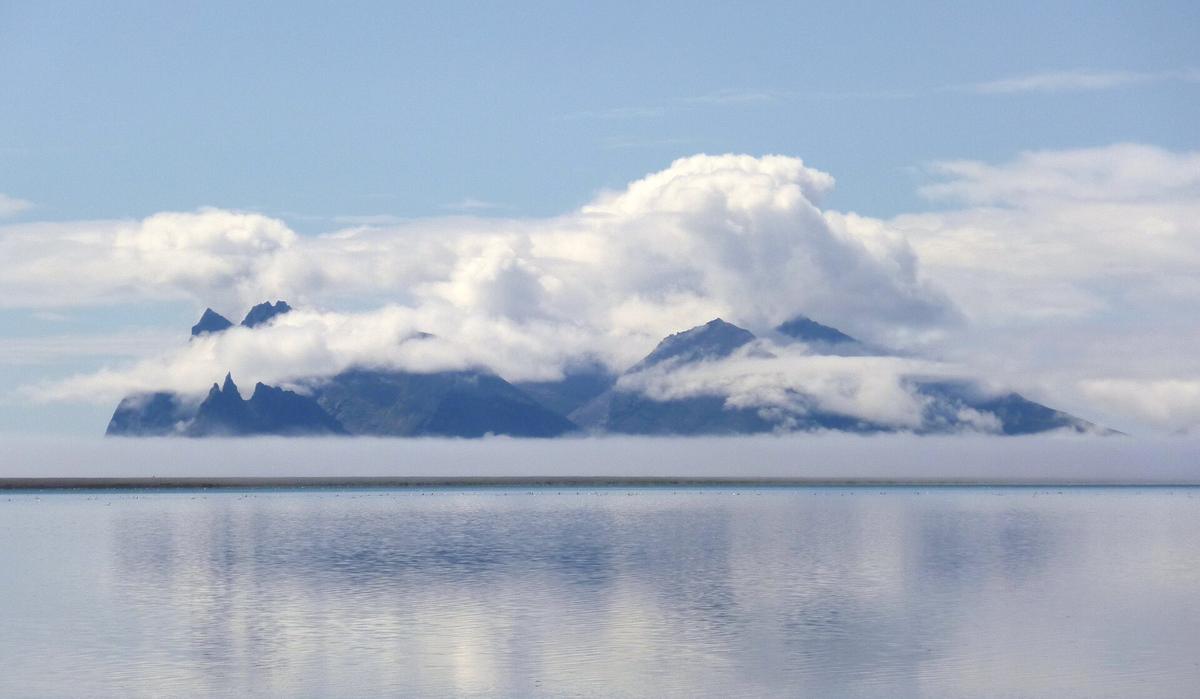 Iceland ring road mountains
