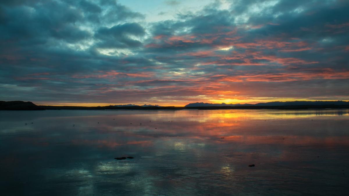 Iceland midnight sun summer